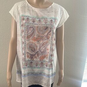 Elegant White Blouse with Chic Design